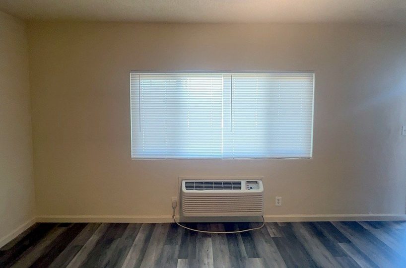 780 W Davis St #6, Hanford photo 1