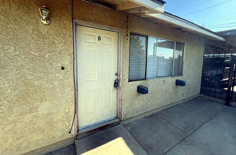 560 S H St #D, Tulare photo 1