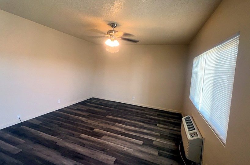 780 W Davis St #6, Hanford photo 2