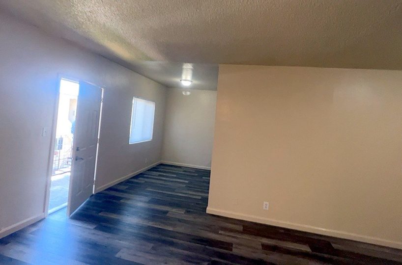 780 W Davis St #6, Hanford photo 3