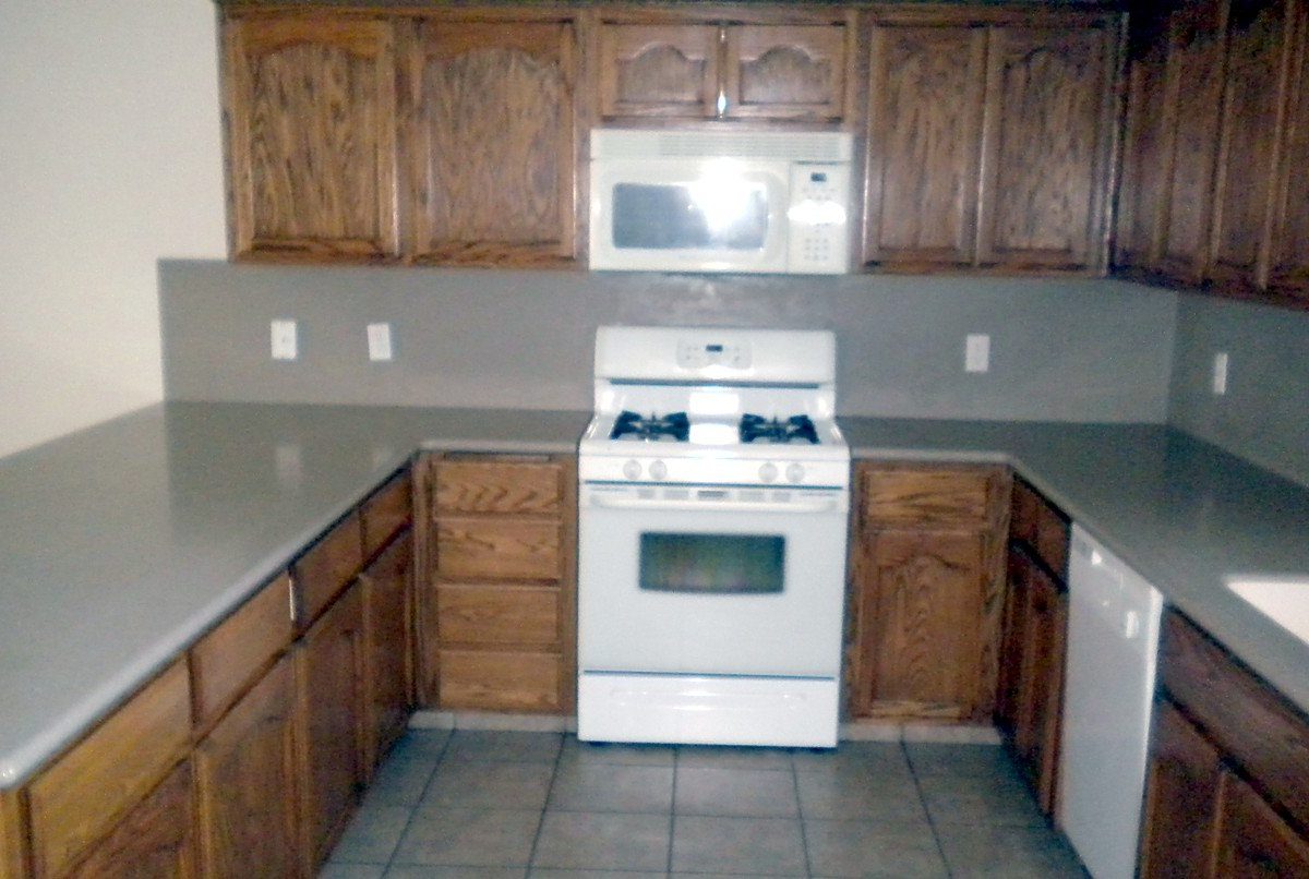 1215 N F St, Tulare photo 4