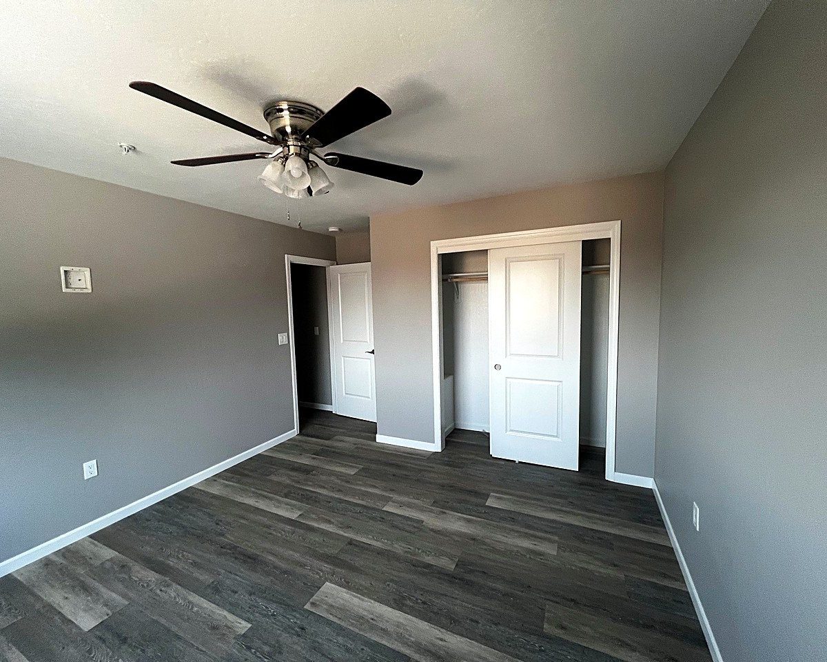 338 N H St, Tulare photo 4