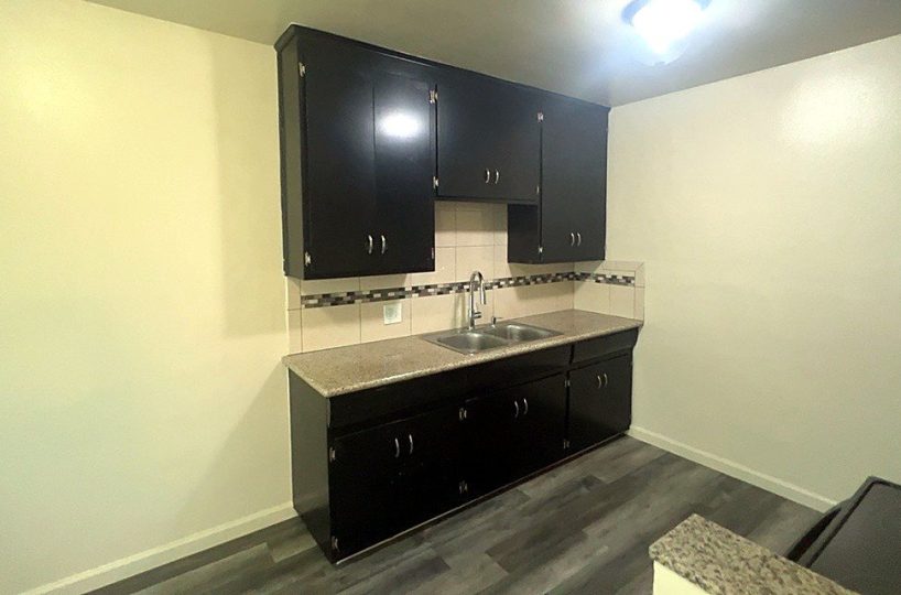 780 W Davis St #6, Hanford photo 5