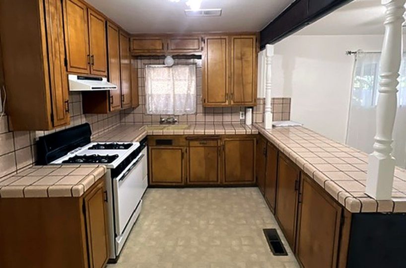 725 N G St, Tulare photo 5