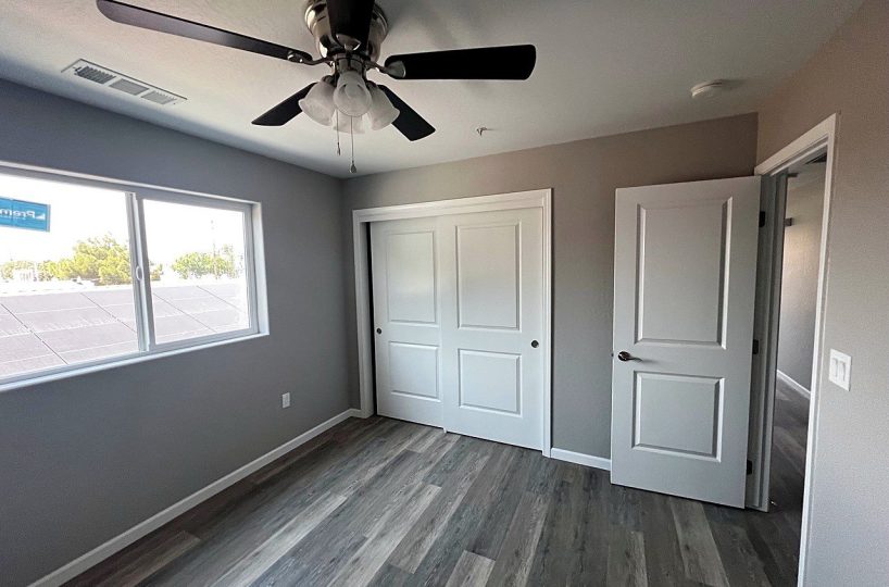 338 N H St, Tulare photo 6