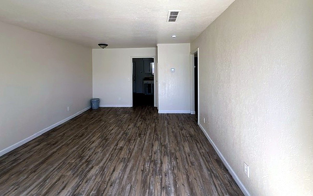 242 S H St #C, Tulare photo 7
