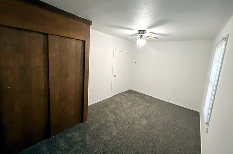 725 N G St, Tulare photo 7