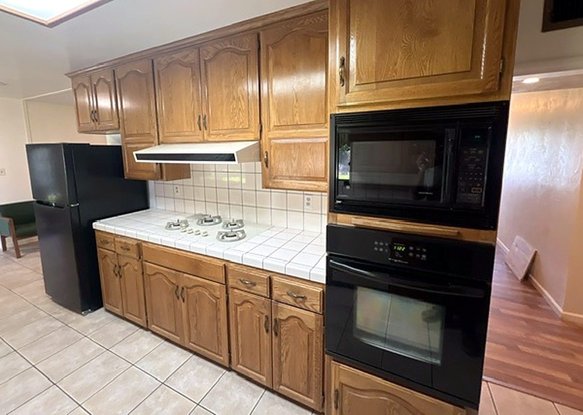 1716 E Academy Ave, Tulare photo 7