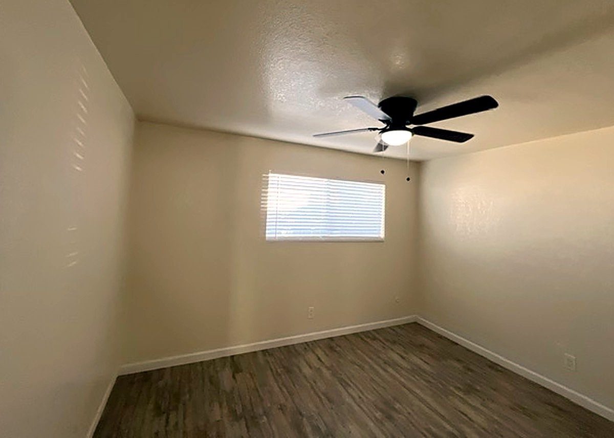 242 S H St #C, Tulare photo 8