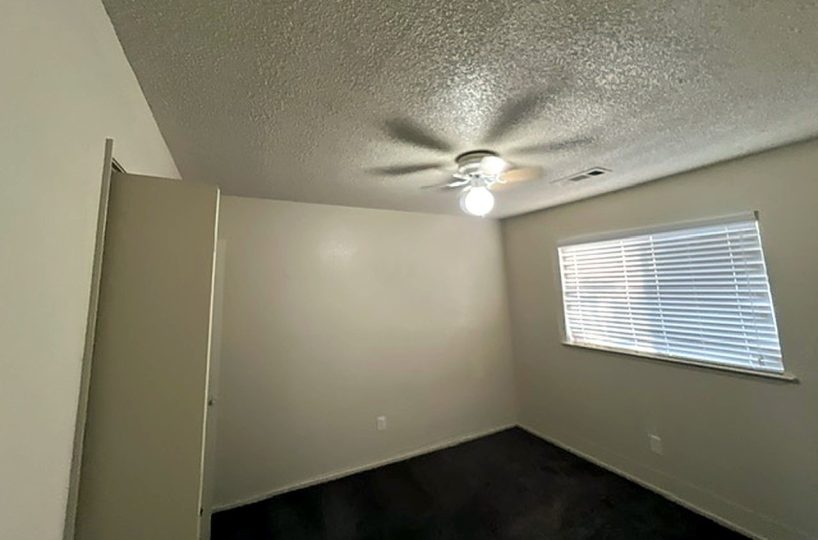 525 S West St, Tulare photo 8