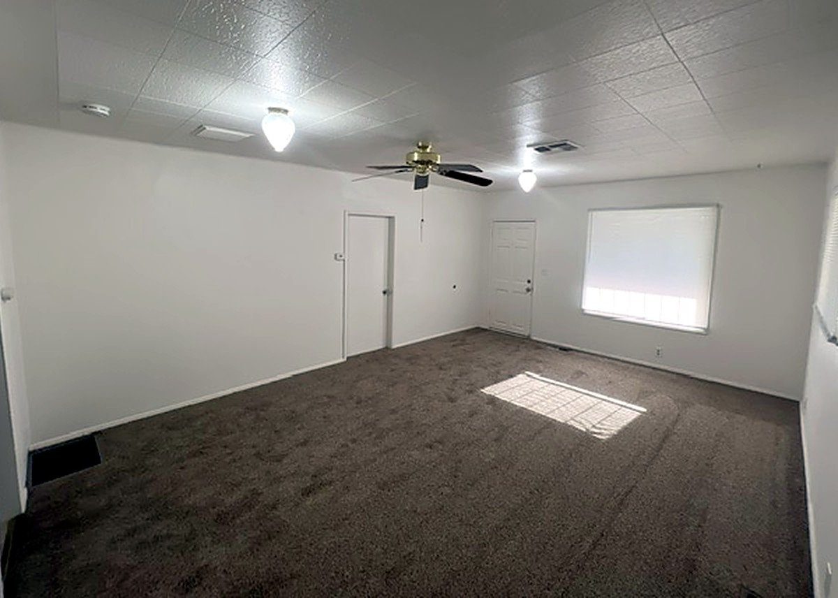 725 N G St, Tulare photo 9