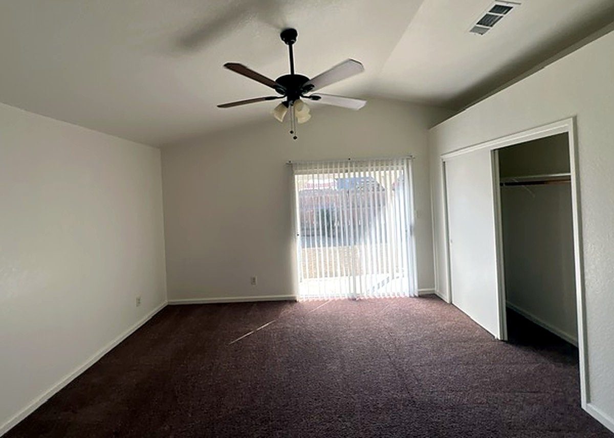 822 Alameda St, Tulare photo 9