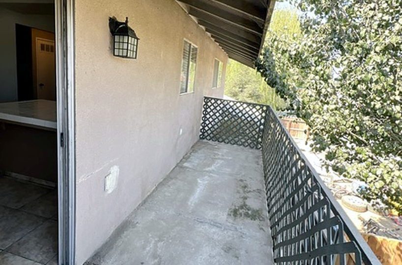 614 S Dayton St, Tulare photo 13