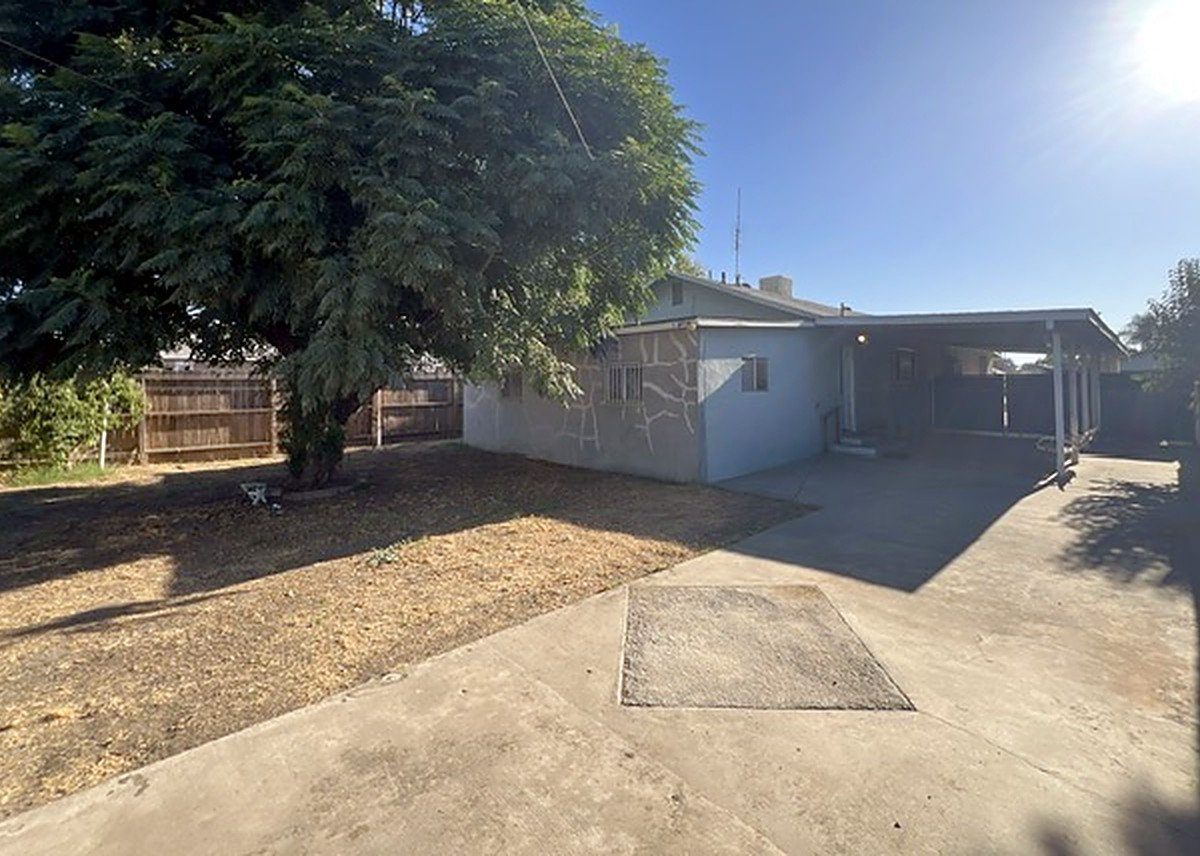 725 N G St, Tulare photo 15